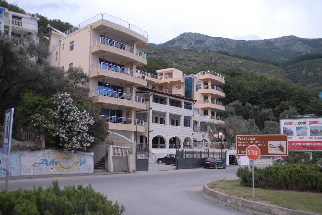 Apartments Rino Lux 스베티스테판 외부 사진
